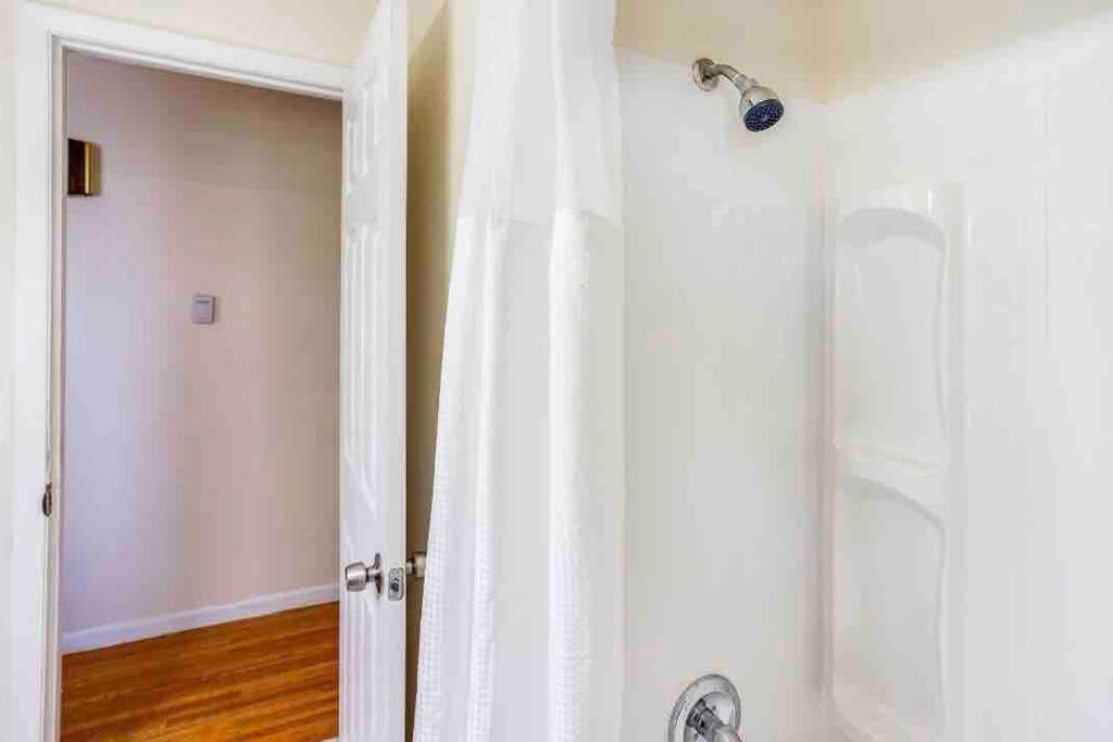 Vila {Hot Tub In Ranch} Mins To Airport/Uofr/Strng/Dwtn Rochester Exteriér fotografie