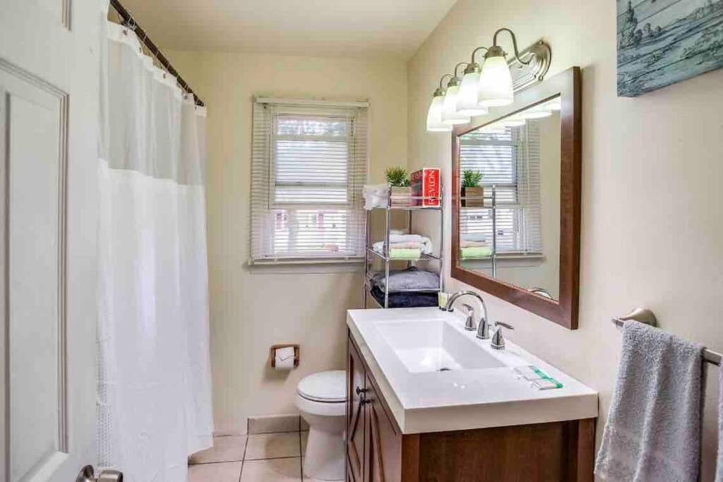 Vila {Hot Tub In Ranch} Mins To Airport/Uofr/Strng/Dwtn Rochester Exteriér fotografie