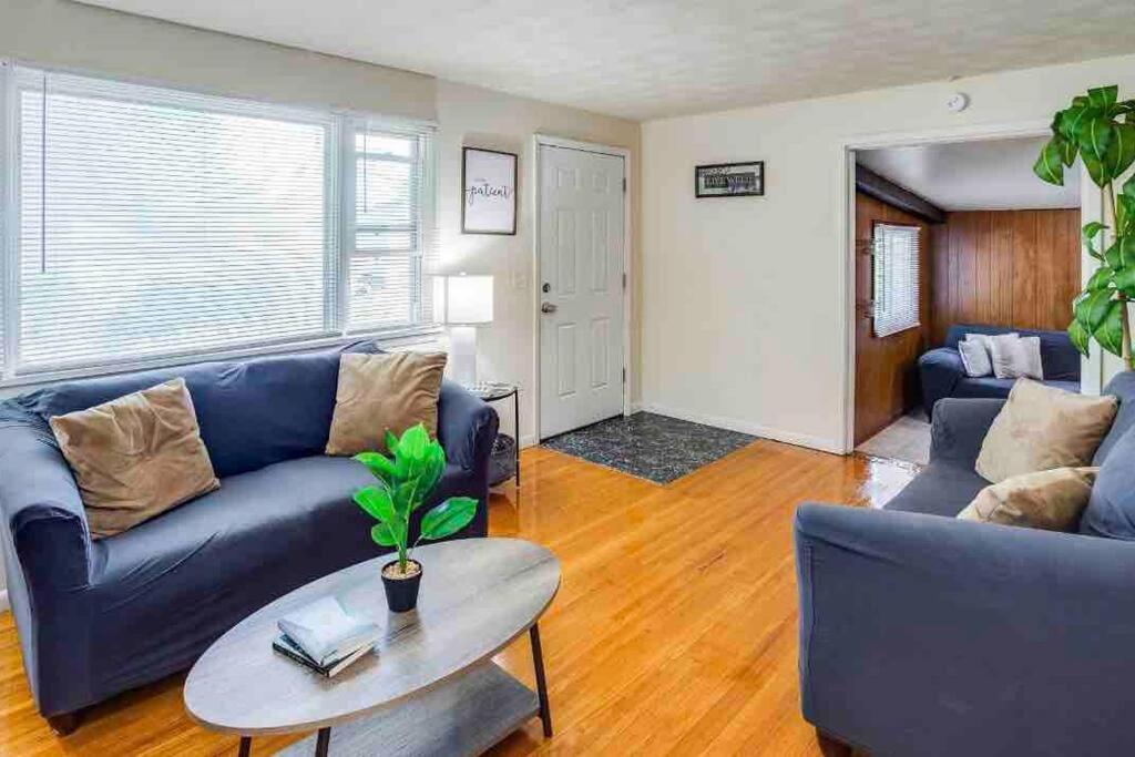 Vila {Hot Tub In Ranch} Mins To Airport/Uofr/Strng/Dwtn Rochester Exteriér fotografie